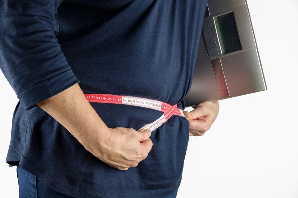 El Ministerio de Salud modificó el acceso a la cobertura del abordaje de personas con obesidad. Imagen: Pixabay.