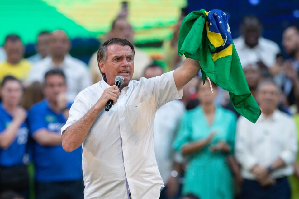 Brasil: Bolsonaro se lanzó formalmente a la reelección con ataques a Lula y a la Corte Suprema (Fuente: EFE)