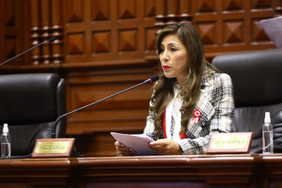 Perú | Lady Camones Es La Nueva Presidenta De La Mesa Directiva Del ...