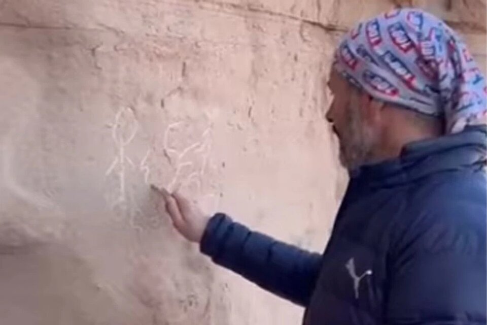 Un hombre hizo pintadas en Talampaya.