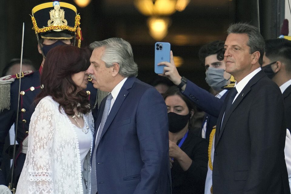 Sergio Massa, el tercero de la coalición, quedó en el centro del escenario. (Fuente: AFP)