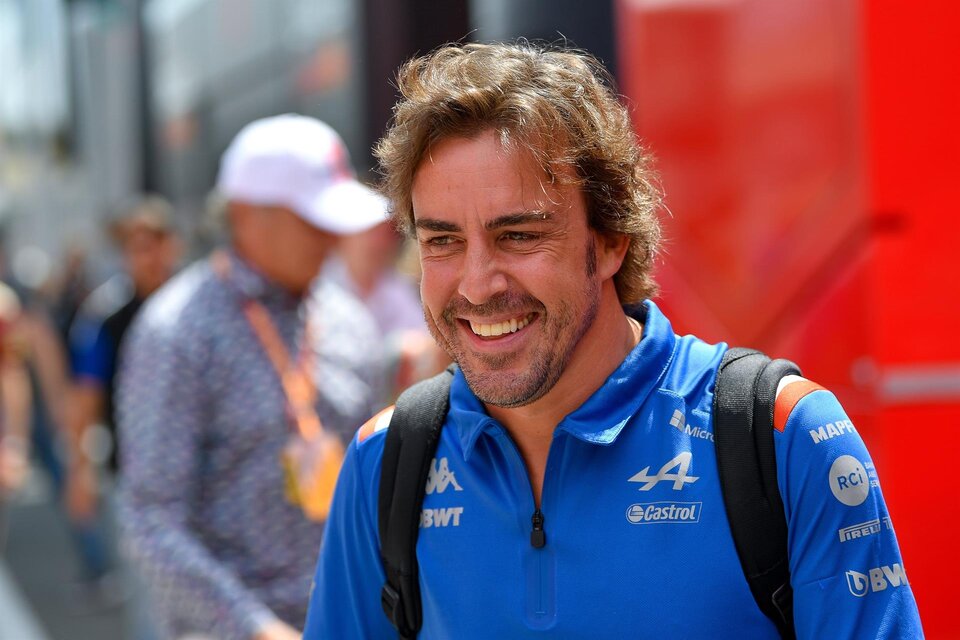 Fernando Alonso correrá con Aston Martin a partir de 2023. (Fuente: EFE)