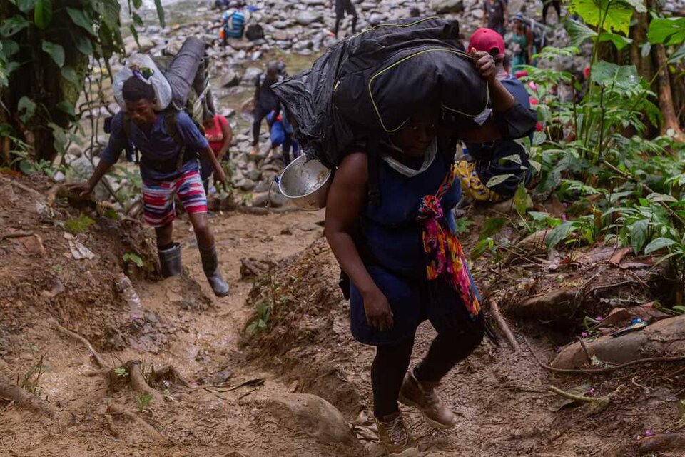 La Cruz Roja advirtió que la migración irregular está aumentando "drásticamente" en Centroamérica y México (Fuente: AFP)