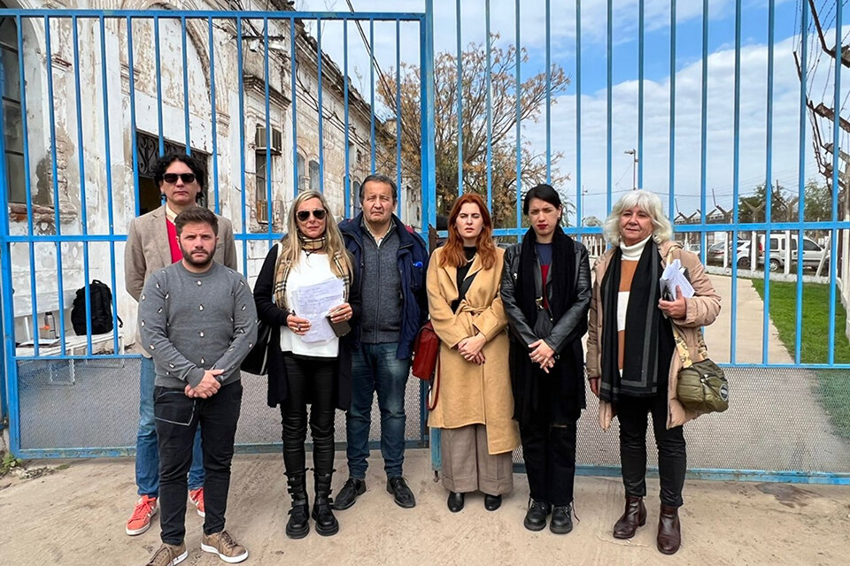 Balangione hizo un recorrido en la cárcel de Las Flores en Santa Fe junto a diputados.