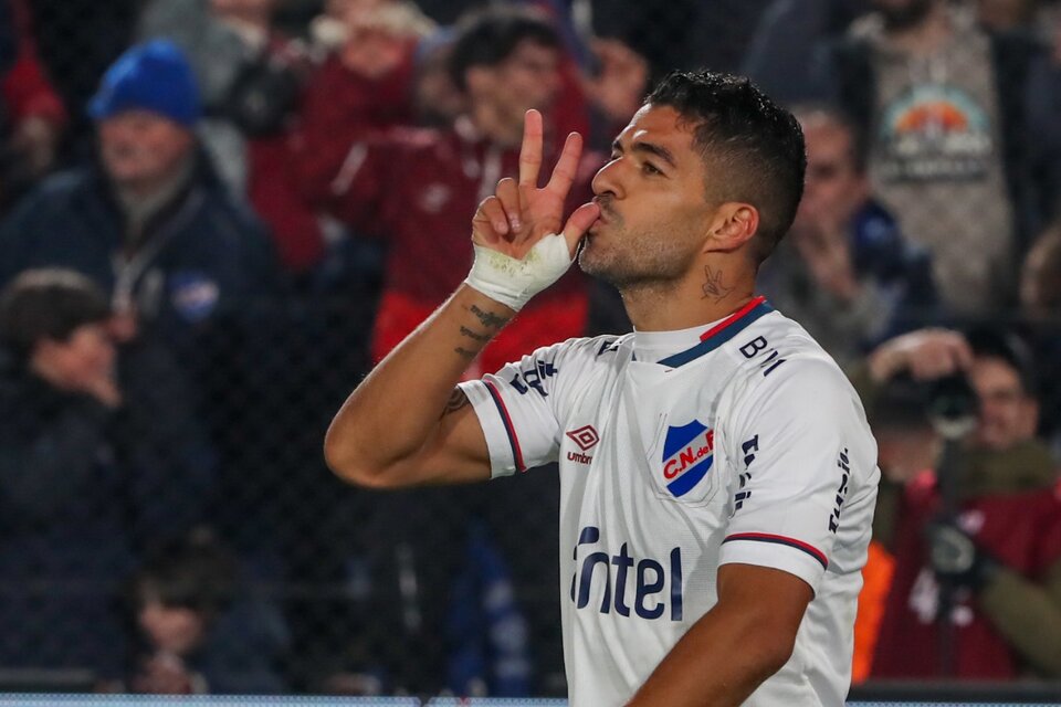 Luis Suárez viene de festejar su primer gol post regreso por la liga uruguaya (Fuente: EFE)