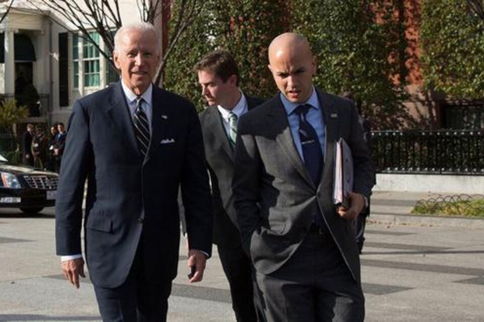 Joe Biden y Juan González en Washington / Casa Blanca