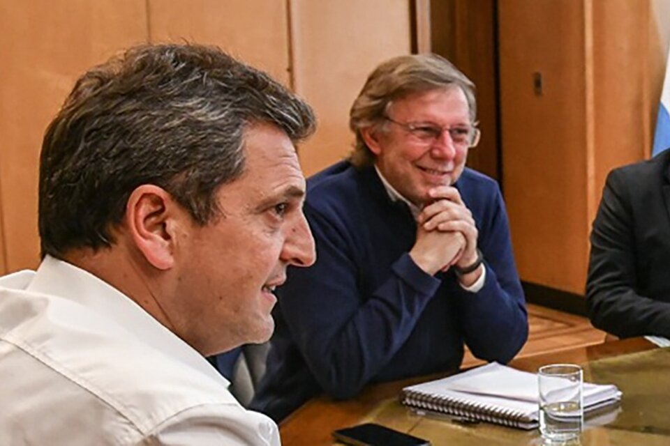 Sergio Massa y el secretario Juan José Bahillo, en una de las reuniones de trabajo. (Fuente: NA)
