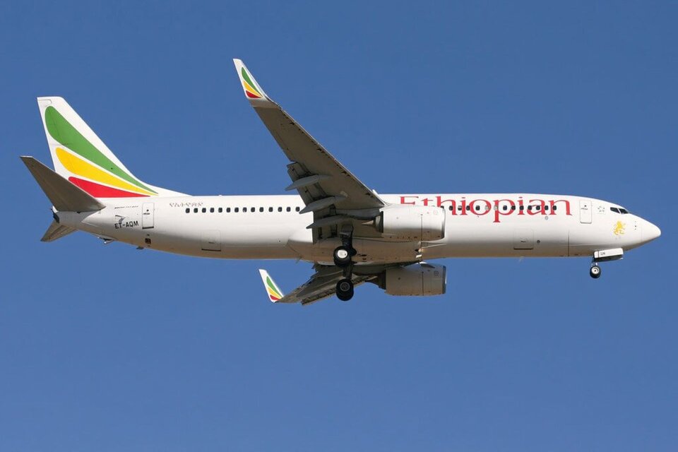La aeronave de la aerolínea etíope logro hacer un aterrizaje seguro,media hora más tarde.