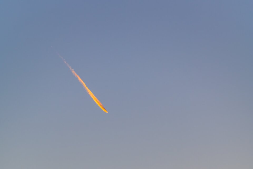 En las redes circuló un video del momento exacto en que un bólido surcó el cielo de Córdoba. (Pexels)