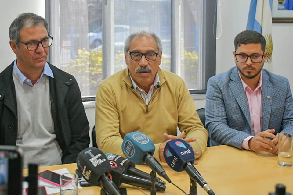 El ministro Adolfo Scaglioni junto con Jerónimo Quintela y Alfredo Pedrali explicaron los alcances de la segmentación tarifaria.