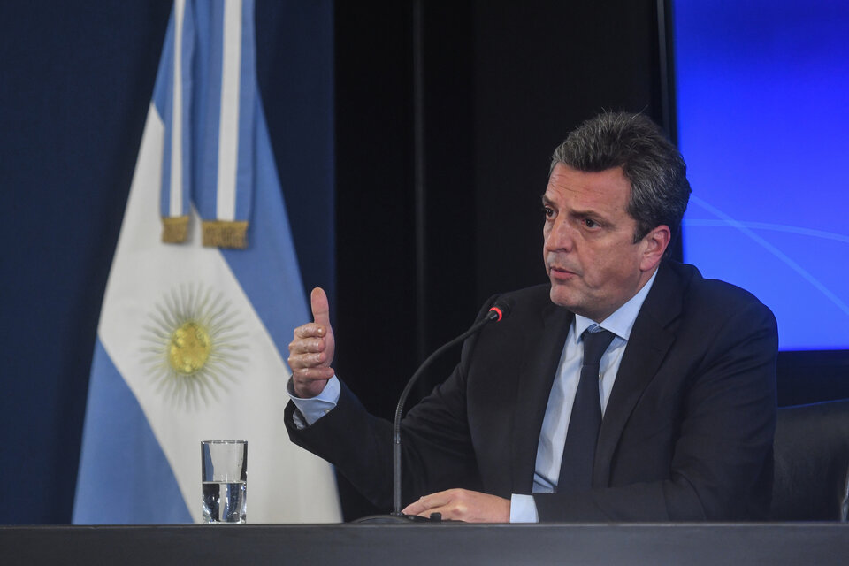 El ministro de Economía, Sergio Massa, profundizó la quita de subsidios que había diseñado Martín Guzmán. (Fuente: NA)