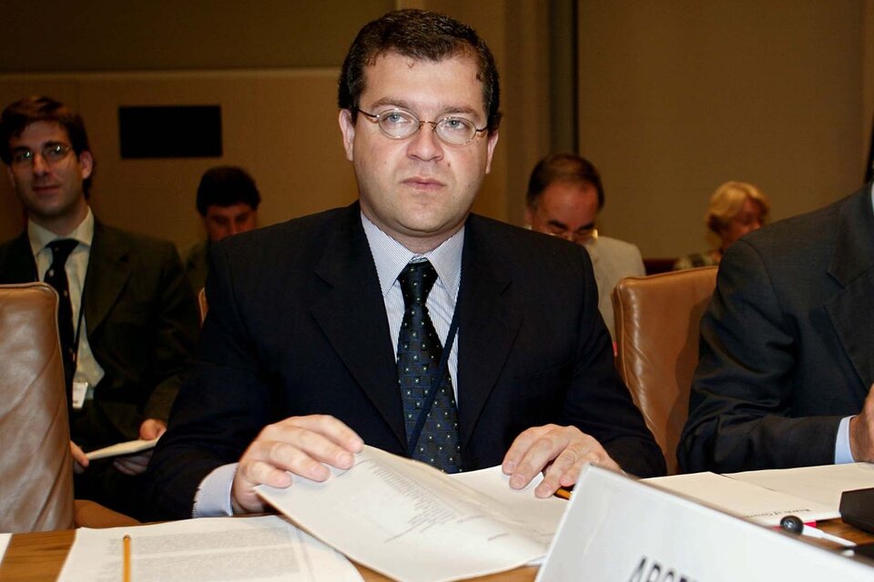 Leonardo Madcur, cuando representaba a Economía en el Banco Central (2003 - 2005)