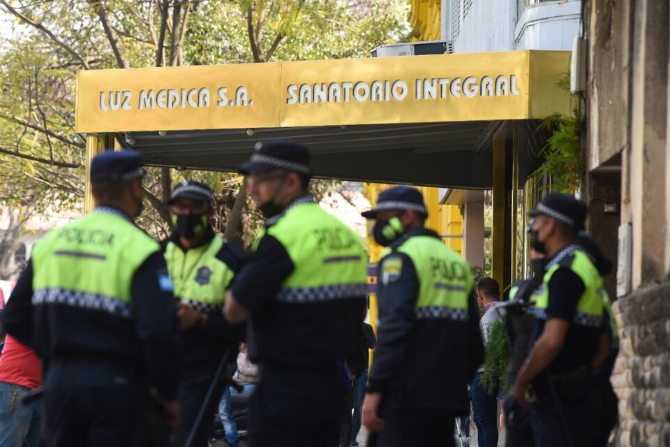Se confirman cuatro muertes y 11 contagios por neumonía bilateral en la provincia de Tucumán. (Télam)