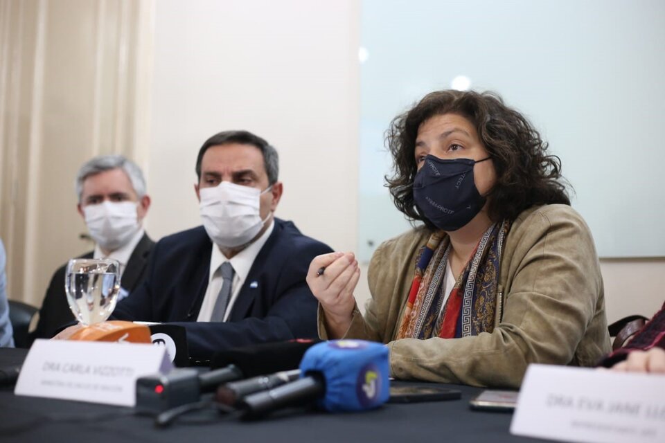 Carla Vizzotti, en conferencia de prensa (Ministerio de Salud de Tucumán).