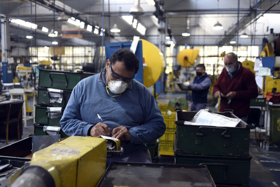 En julio, el empleo industrial no tuvo cambios respecto de junio. (Fuente: Télam)