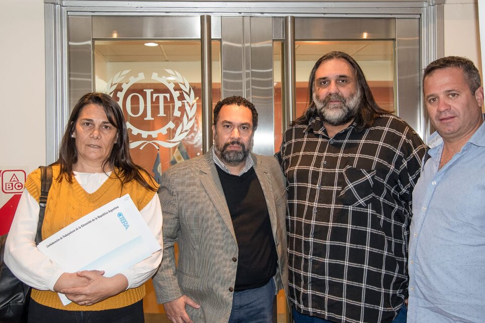 El documento cuenta con las firmas de Sonia Alesso, secretaria general de CTERA, y Roberto Baradel por la CTA Nacional. 