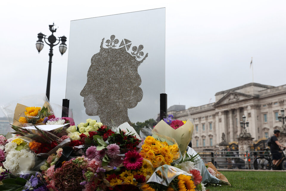 El funeral de Estado de la reina británica Isabel II, que falleció el jueves a los 96 años, se llevará a cabo el 19 de septiembre en Londres, según confirmó hoy el palacio real. (AFP) (Fuente: AFP)