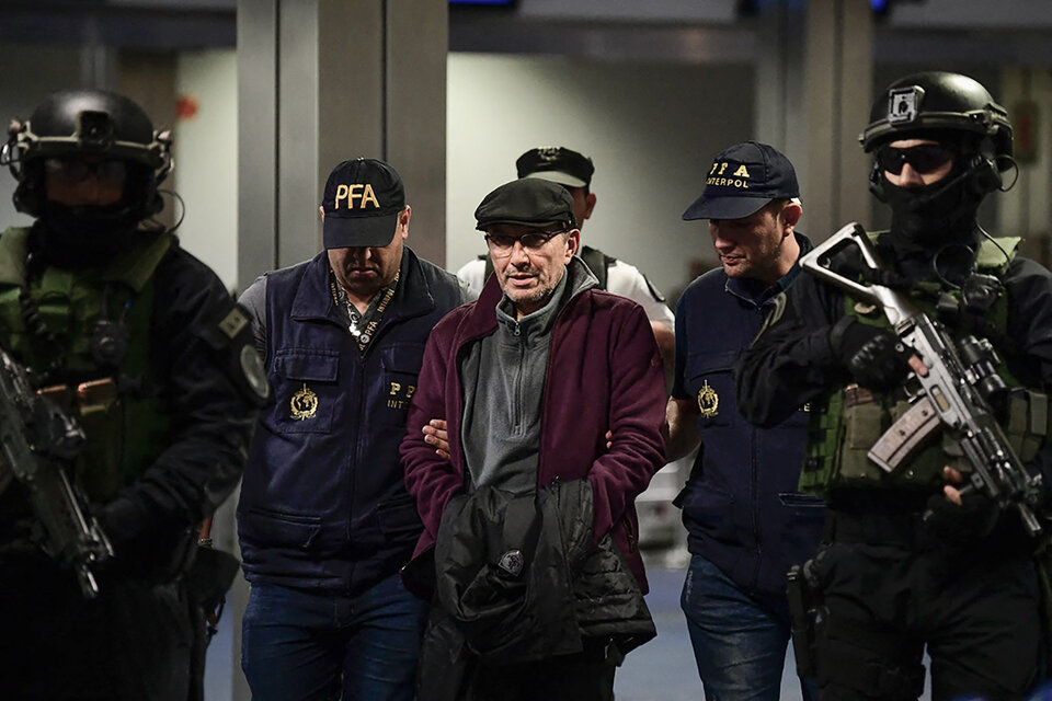 La defensa de Sandoval pidió que “no se permita la transmisión en vivo del juicio oral" y que “se evite mostrar primeros planos de su cara”. (Fuente: AFP)