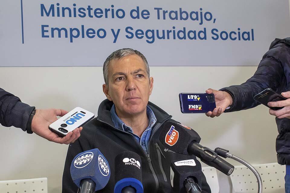 Ministro de Trabajo Juan Pusineri.