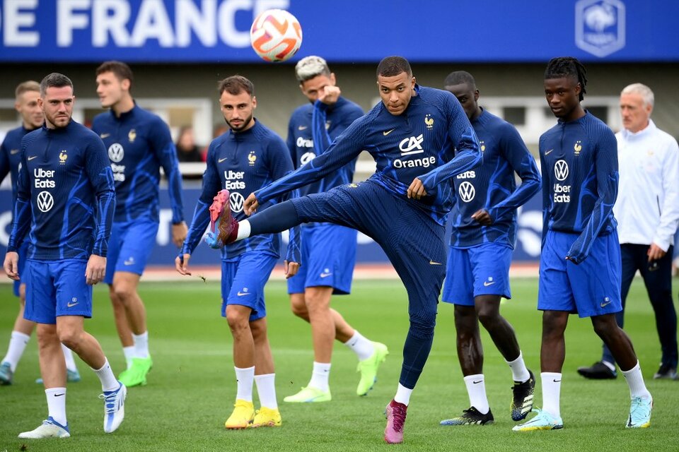 Kylian Mbappé, al frente de la práctica de Francia (Fuente: AFP)