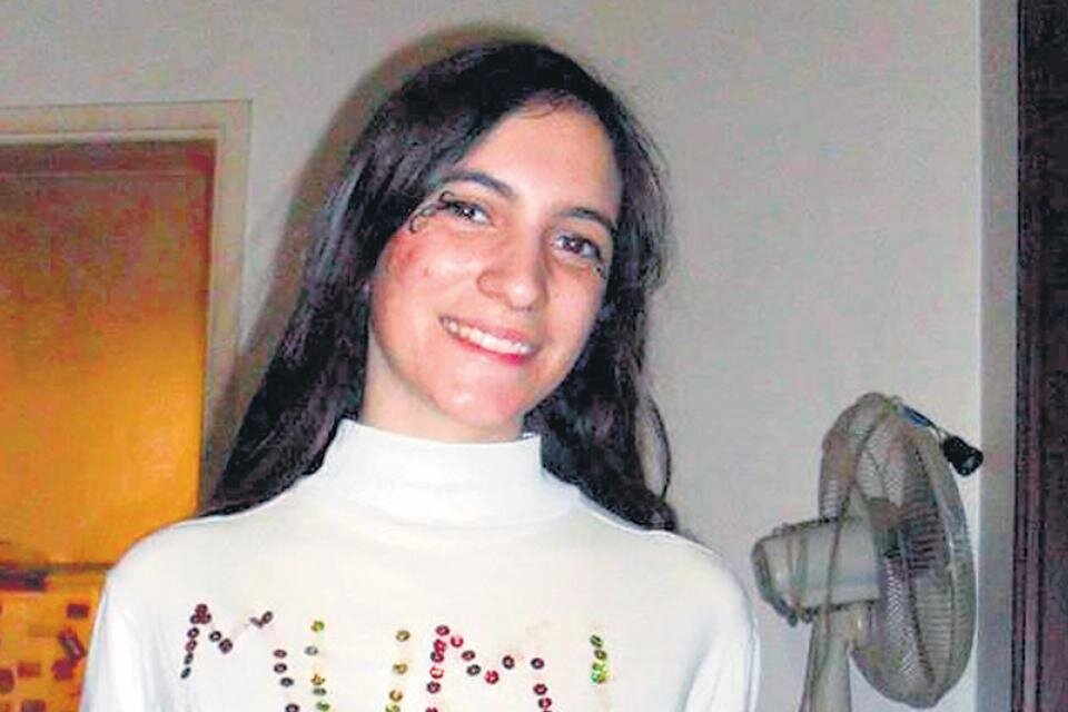 Ángeles Rawson fue  asesinada a los 16 años el 10 de junio de 2013 en su edificio del barrio de Palermo. 
