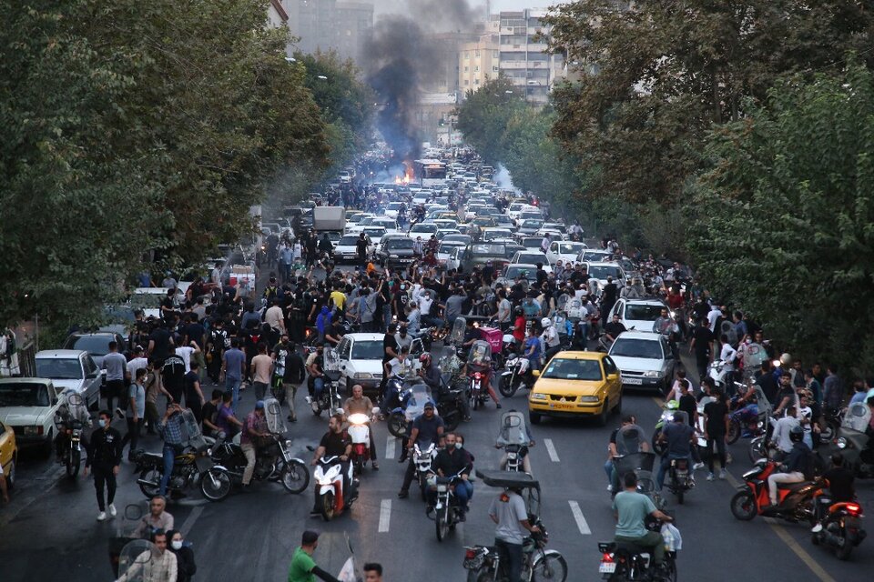Manifestación a favor de Masha Amini en Teherán. (Fuente: AFP)