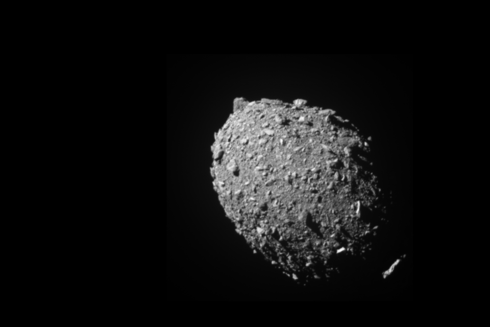 La nave de la NASA impactó con el asteroide Dimorphos. Imagen: NASA.