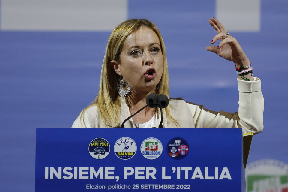 El partido posfascista Hermanos de Italia, que lidera Giorgia Meloni, ganó las elecciones del domingo pasado. (Fuente: EFE)