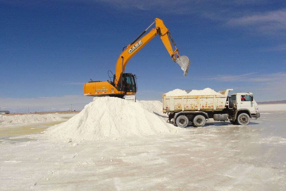 El país boliviano posee unas reservas de 21 millones de toneladas de litio, una de las mayores de todo el mundo.