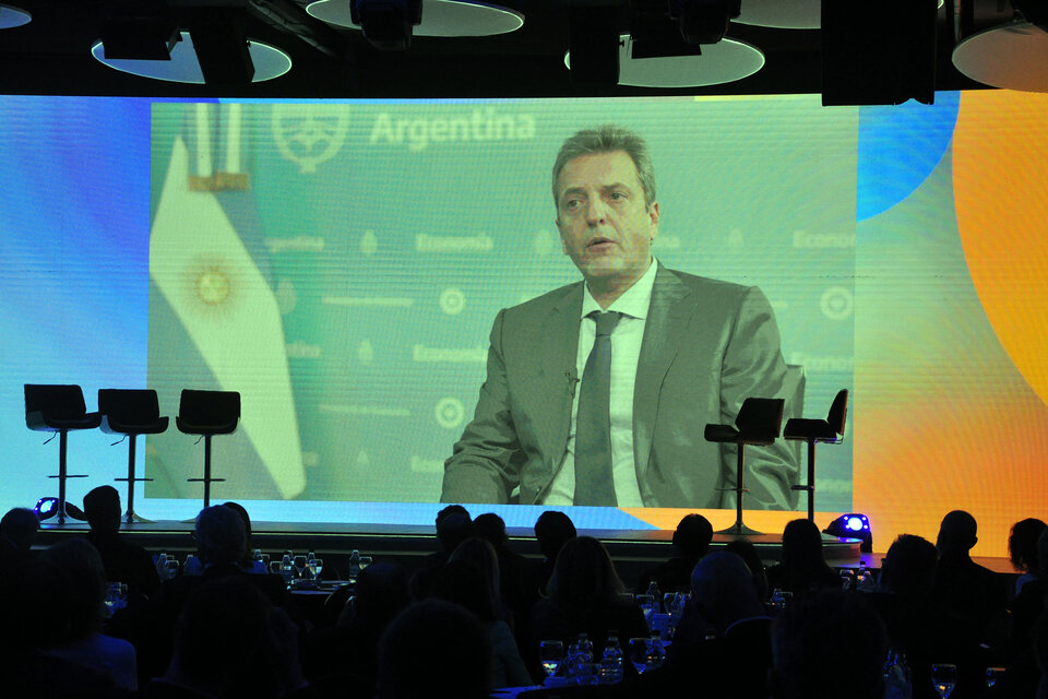El ministro de Economía participó de manera virtual en el 58 Coloquio de Idea de la Ciudad de Mar del Plata