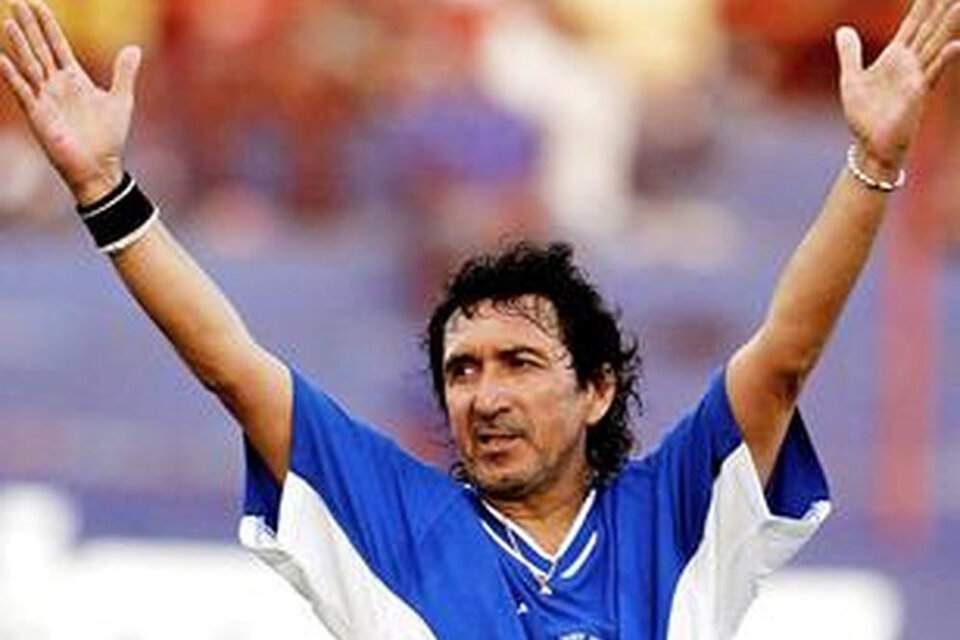 El salvadoreño Mágico González, crack y amigo de Diego Maradona (Fuente: AFP)