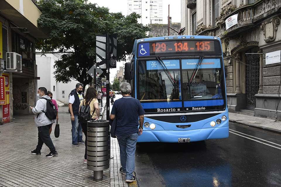 Los colectivos circularán normalmente este martes. (Fuente: Andres Macera)