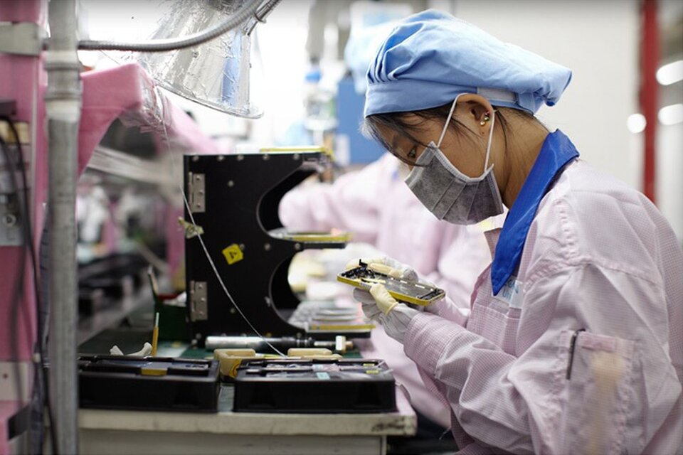 Foxconn es el mayor fabricante de iPhone de Apple, y produce el 70% de los envíos de iPhone a nivel mundial.  (Foto: AFP). 