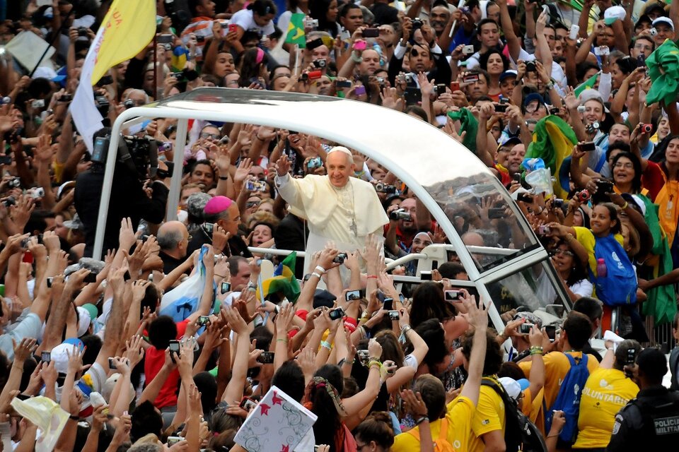 El Papa en Río de Janeiro durante su visita de 2013. (Fuente: EFE)
