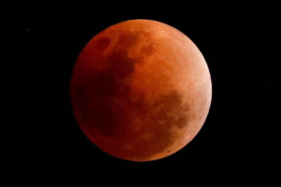 El eclipse lunar, también llamado rojo o de sangre, podrá verse de manera penumbral desde Argentina. Foto: Pixabay.