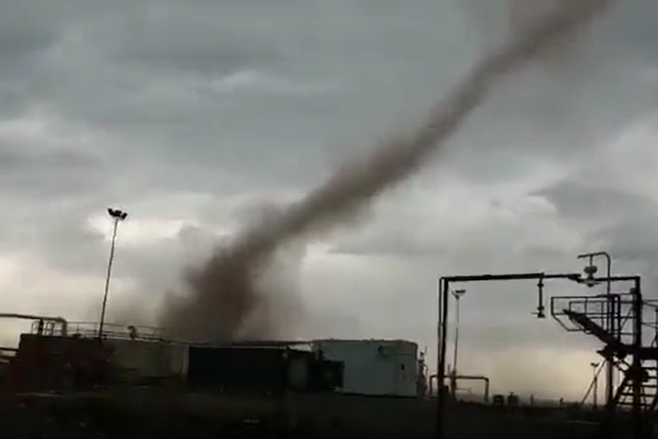 Un testigo registró el tornado en Malargüe y el video se viralizó en las redes sociales.