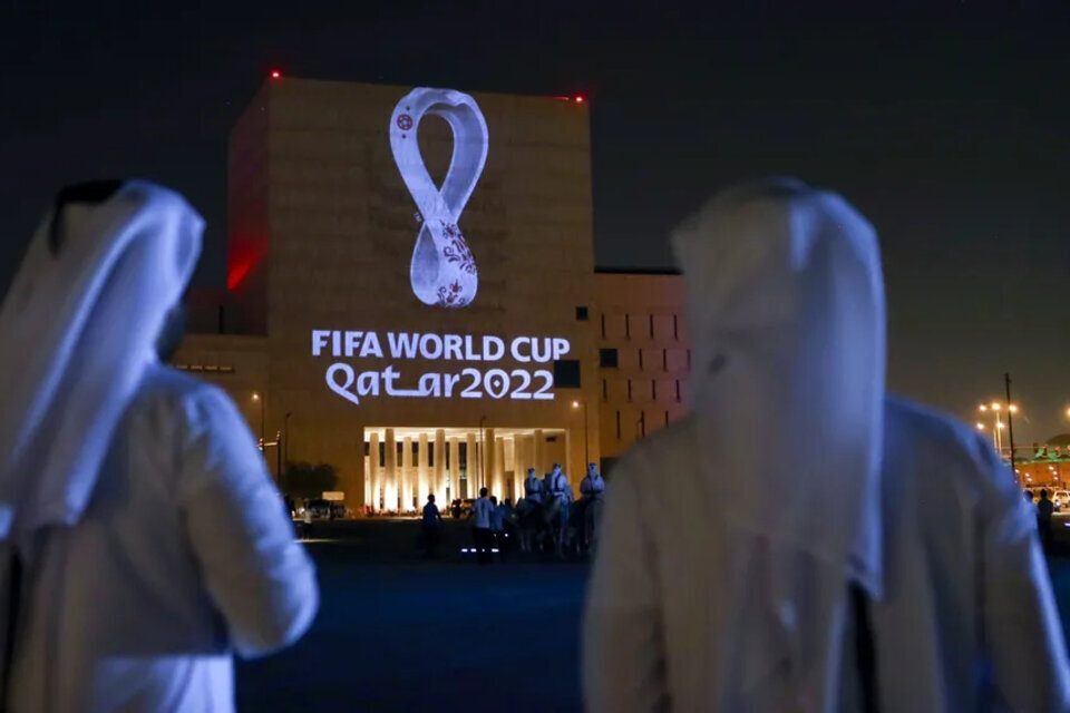 La FIFA prohibió a la Selección de Dinamarca usar camisetas en defensa de los derechos humanos durante el Mundial Qatar 2022. Imagen: AFP.  