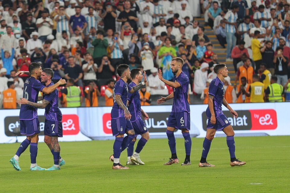 La Selección festejó una clara victoria frente a EAU. (Fuente: Prensa AFA)