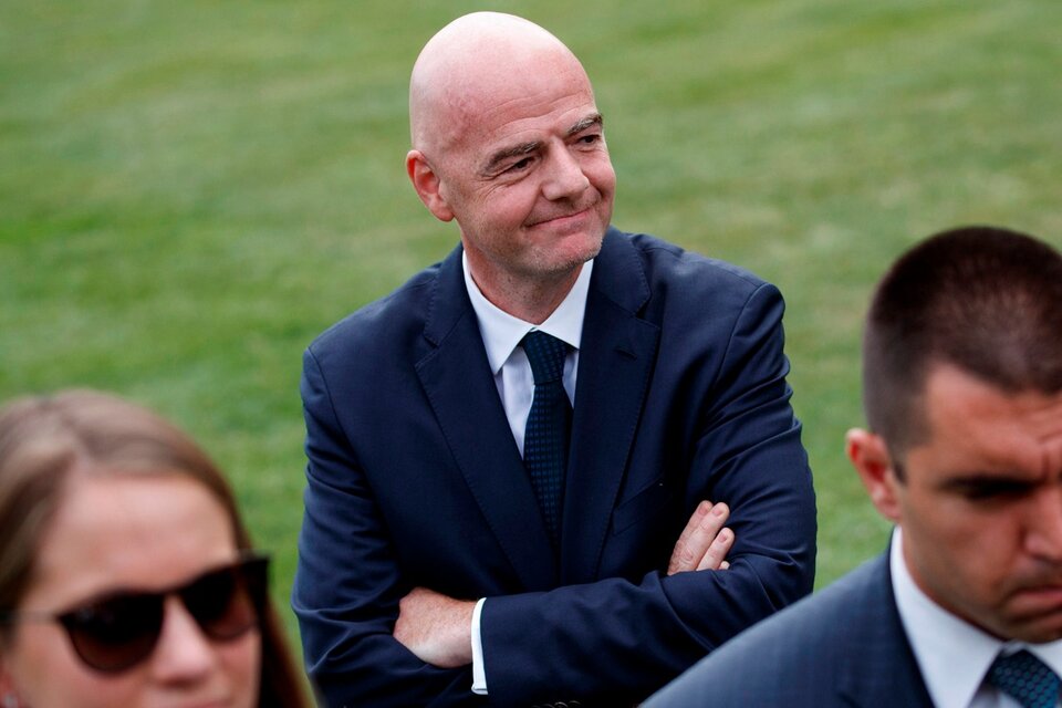 Gianni Infantino permanecerá 11 años al frente de la FIFA si cumple sus tres mandatos (Fuente: EFE)