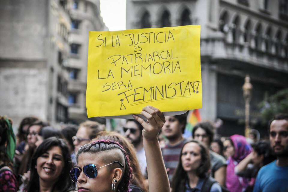 El colectivo NI Una Menos llama hoy a concentrarse en la puerta del palacio de Tribunales. (Fuente: Sandra Cartasso)