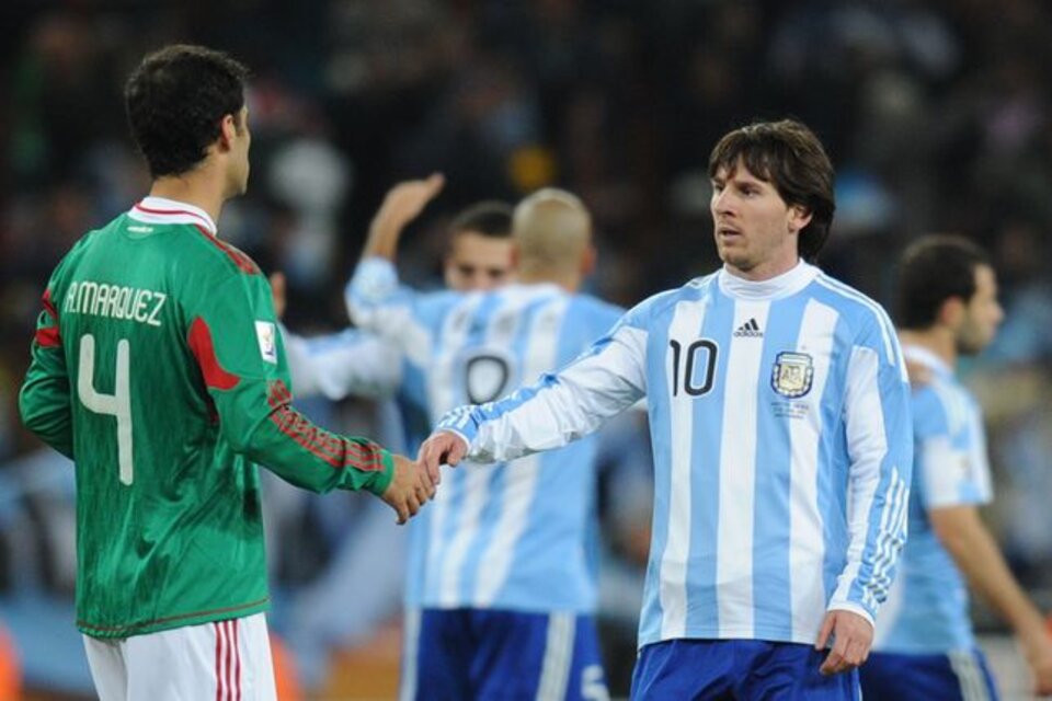 La última vez que se enfrentaron Argentina y México en mundiales fue en Sudáfrica 2010. Imagen: AFP. 