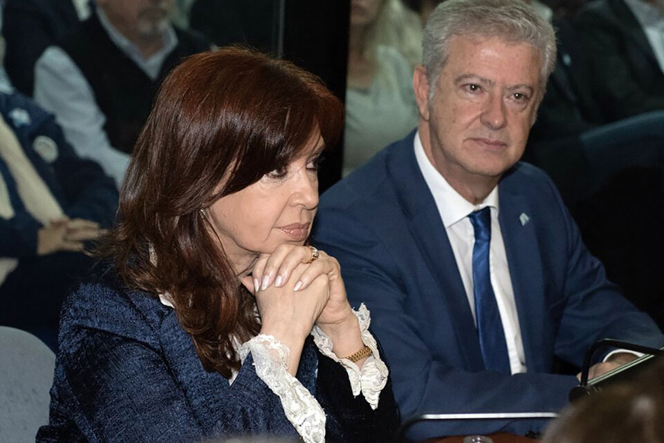 El defensor de CFK, Carlos Beraldi presentó un escrito de 64 páginas en el que sostuvo que es la causa "más armada" contra la vicepresidenta. 