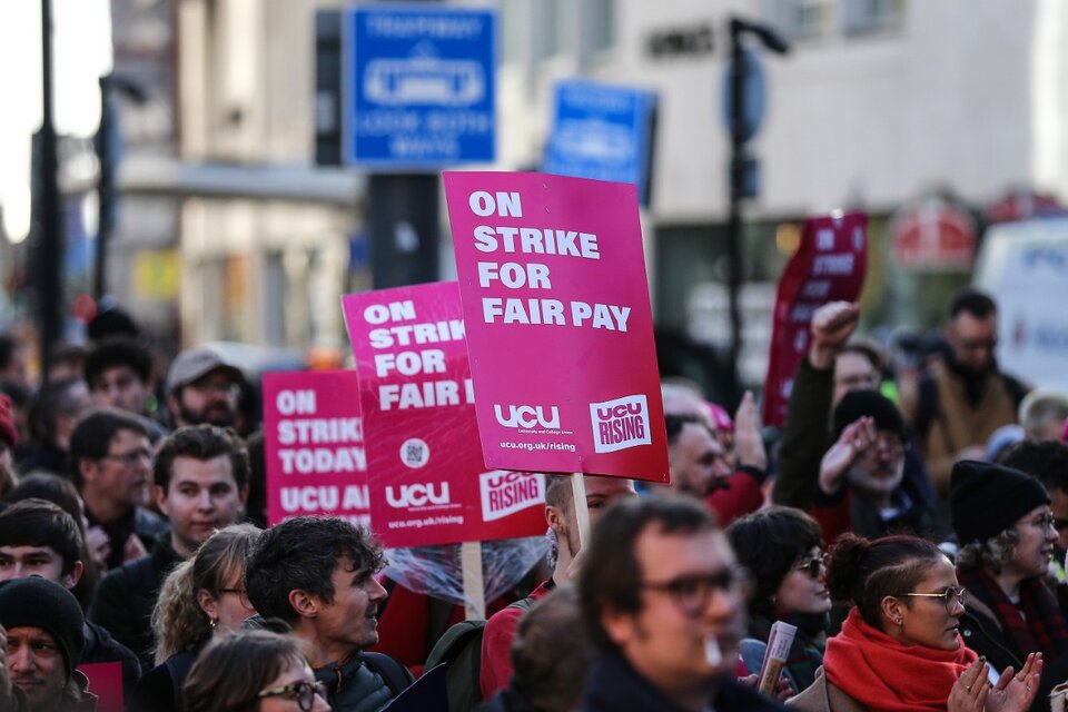Protesta del gremio universitario (UCU) en Manchester. (Fuente: EFE)