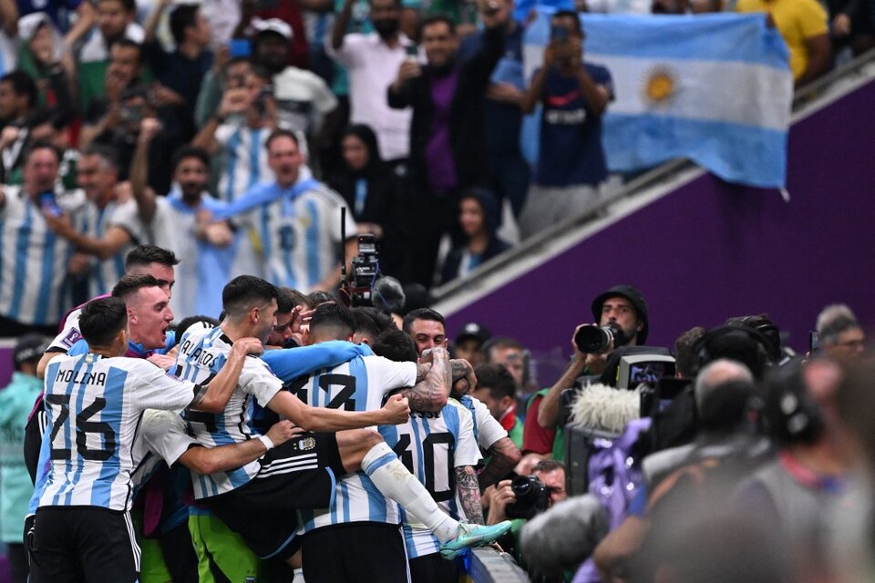 El Seleccionado argentino festejó el segundo gol realizado por Enzo Fernández contra México.  (Fuente: AFP)