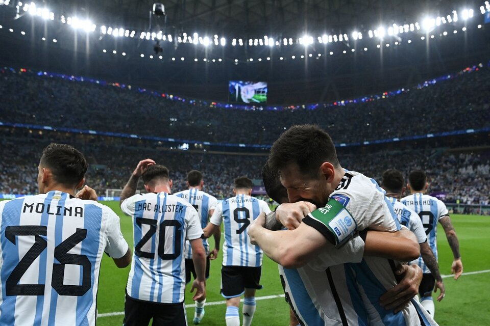 A esta altura, el equipo del capitán Lionel Messi todavía depende de sí mismo para triunfar.(Foto: AFP)