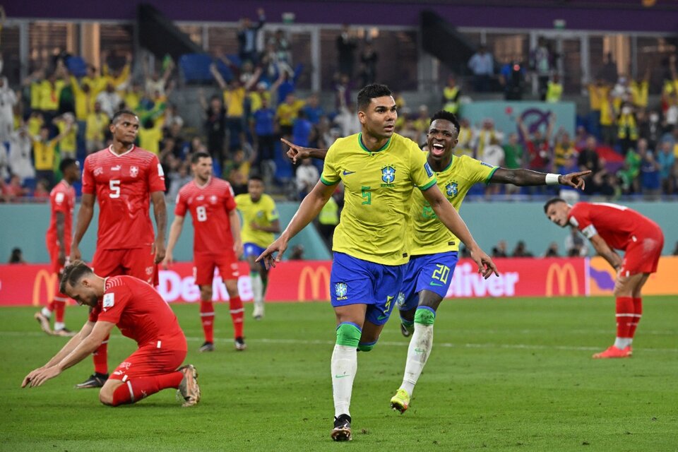 Casemiro le dio a Brasil el pasaje a la próxima fase de la Copa del Mundo (Fuente: AFP)
