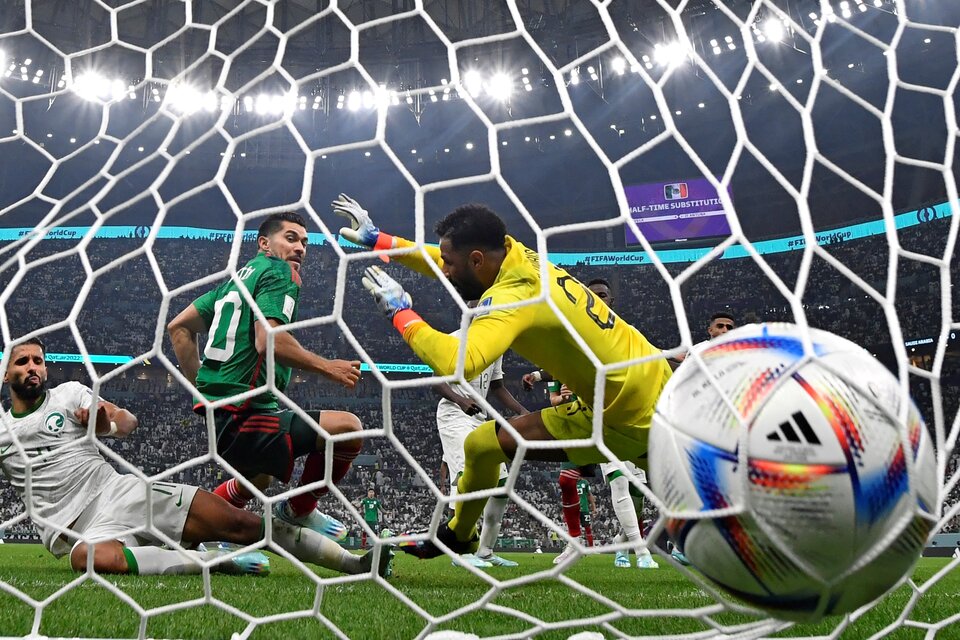 Todos los goles de México ante Arabia Saudita por los octavos de final.   (Fuente: AFP)