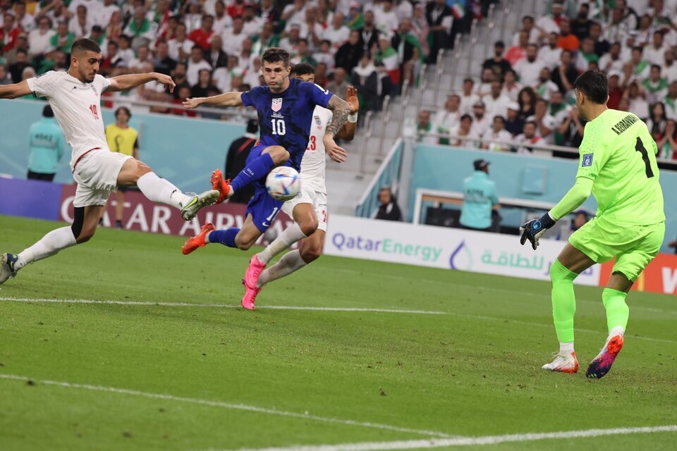 Estados Unidos derrotó a Irán por 1 a 0 y lo dejó afuera del Mundial de Qatar 2022. 