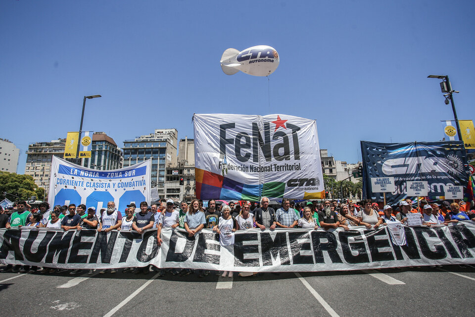 La CTA Autónoma y organizaciones sociales se movilizaron este lunes "en defensa del salario". (Fuente: NA)