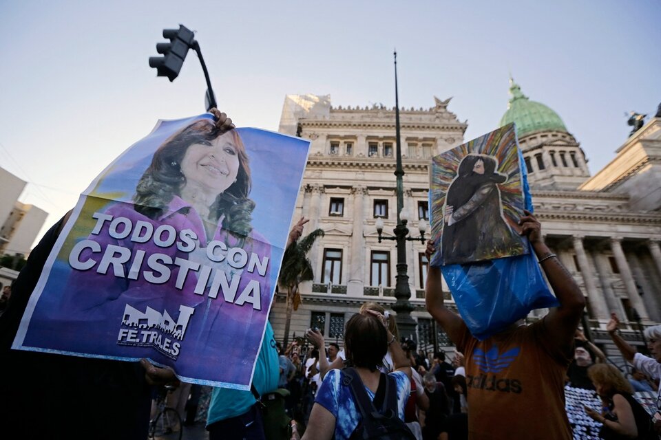 Manifestaciones espontáneas en respaldo a Cristina Kirchner. (Fuente: AFP)